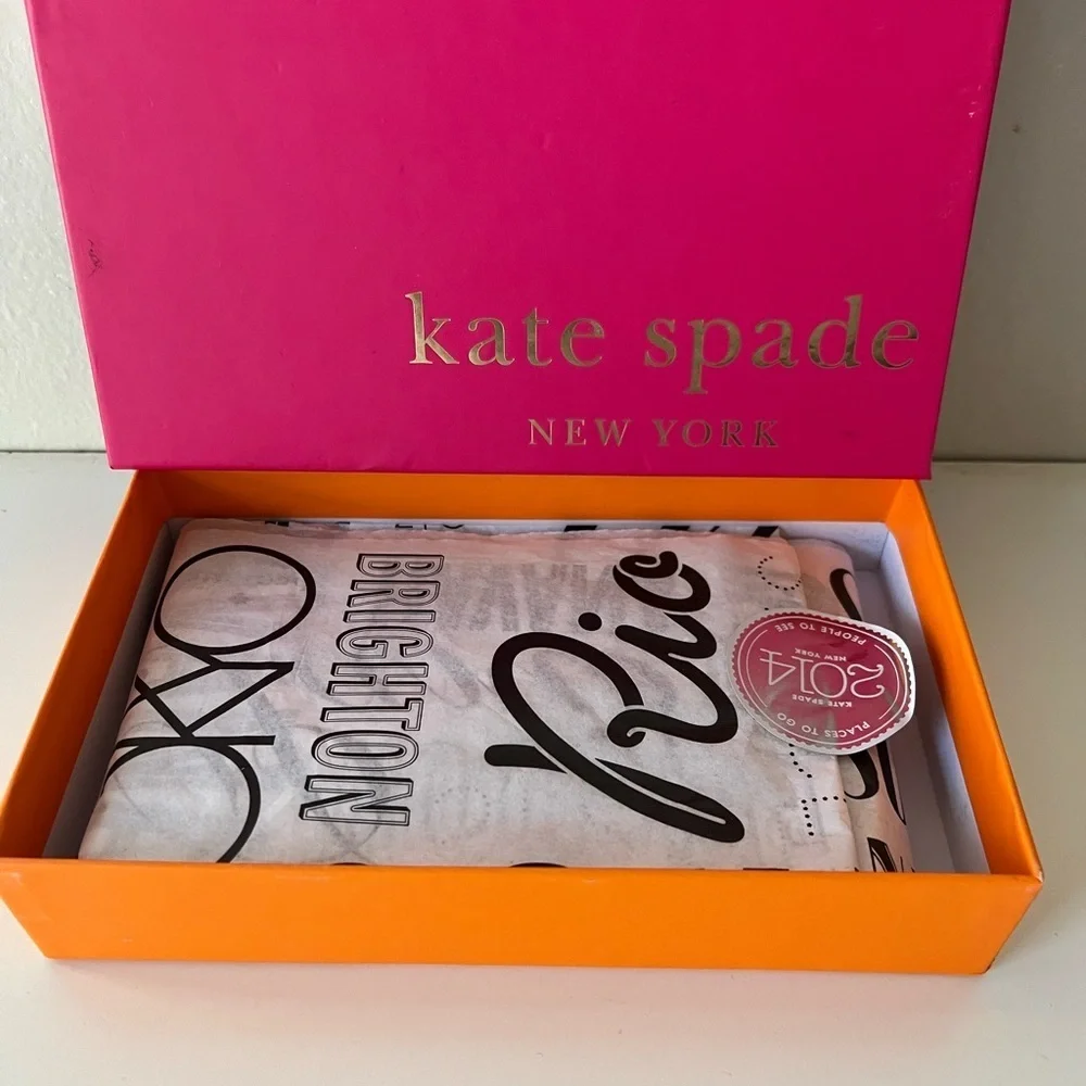 BRAND NEW W TAG KATE SPADE WRISTLET